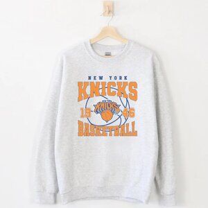 New York Knicks Vintage Sweatshirt, Retro Basketball Crewneck, 1946 Classic spor